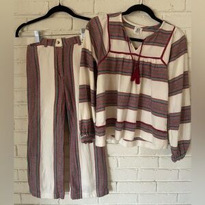 Striped Wine & Cream Women's Pants & Top Set, dRA Los Angeles